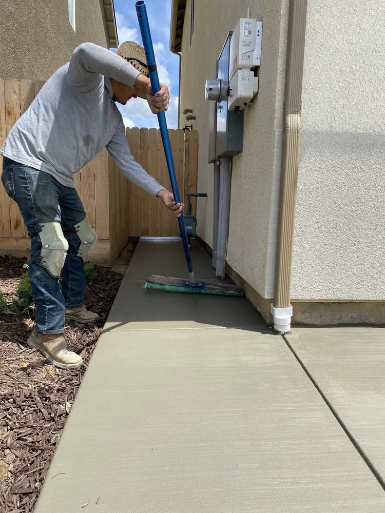 Professional residential landscaping in Fresno, CA by Hood Landscaping