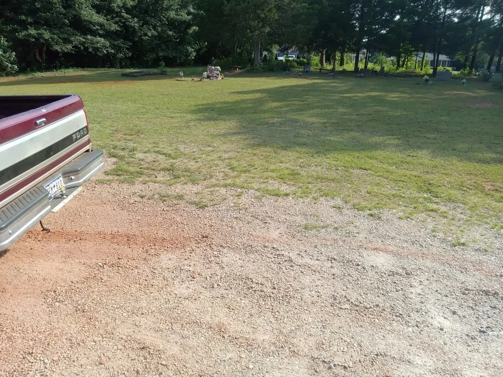 Professional yard maintenance in Simpsonville, SC by Hood Lawn Maintenance And Landscaping