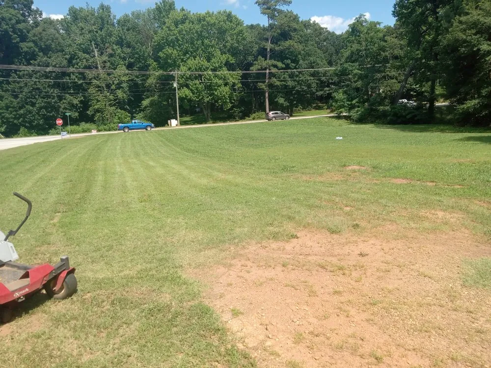 Top-rated lawn mowing service for outdoor upgrades across Simpsonville, SC - Hood Lawn Maintenance And Landscaping