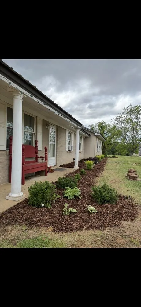 Expert lawn care service in Eupora, MS - Hood’s Lawncare & Landscape