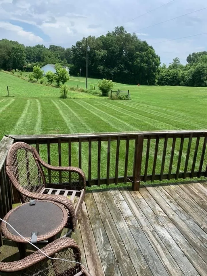 Affordable landscaping services for homes across Scottsville, KY - Hood’s lawncare