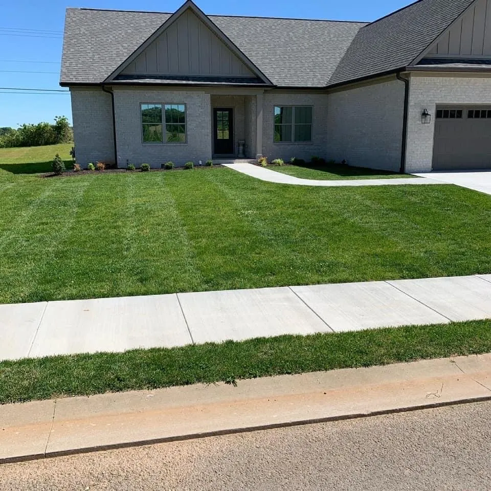 Expert residential landscaping in Scottsville, KY - Hood’s lawncare