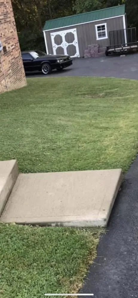 Affordable landscape design in Scottsville, KY - Hood’s lawncare