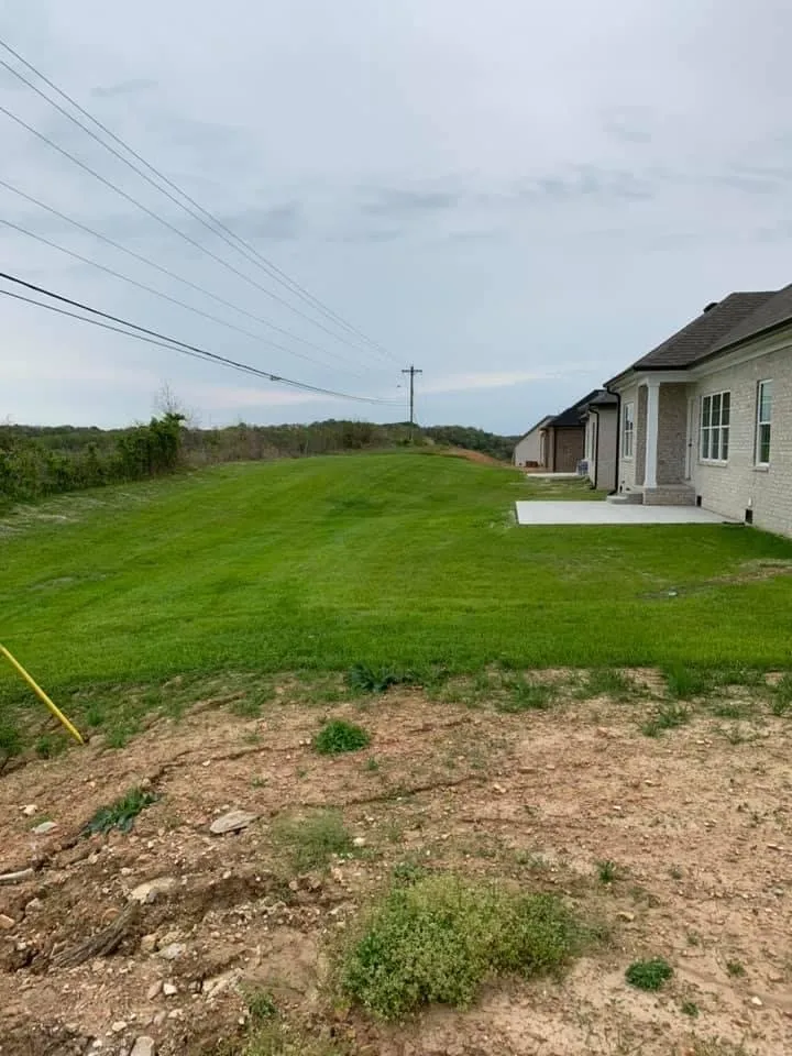 Top-rated lawn care service for beautiful yards across Scottsville, KY - Hood’s lawncare