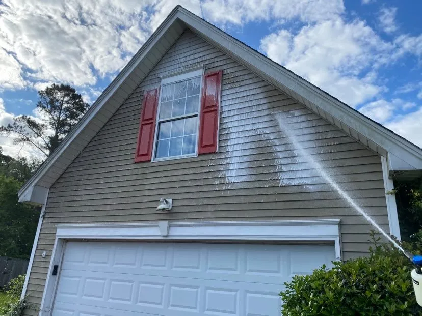 Professional yard maintenance in Summerville, SC - Hook & Ladder Pressure Washing