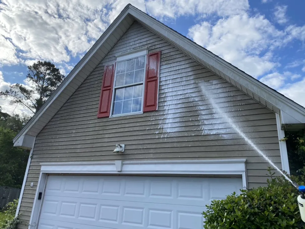 Expert yard maintenance in Summerville, SC - Hook & Ladder Pressure Washing