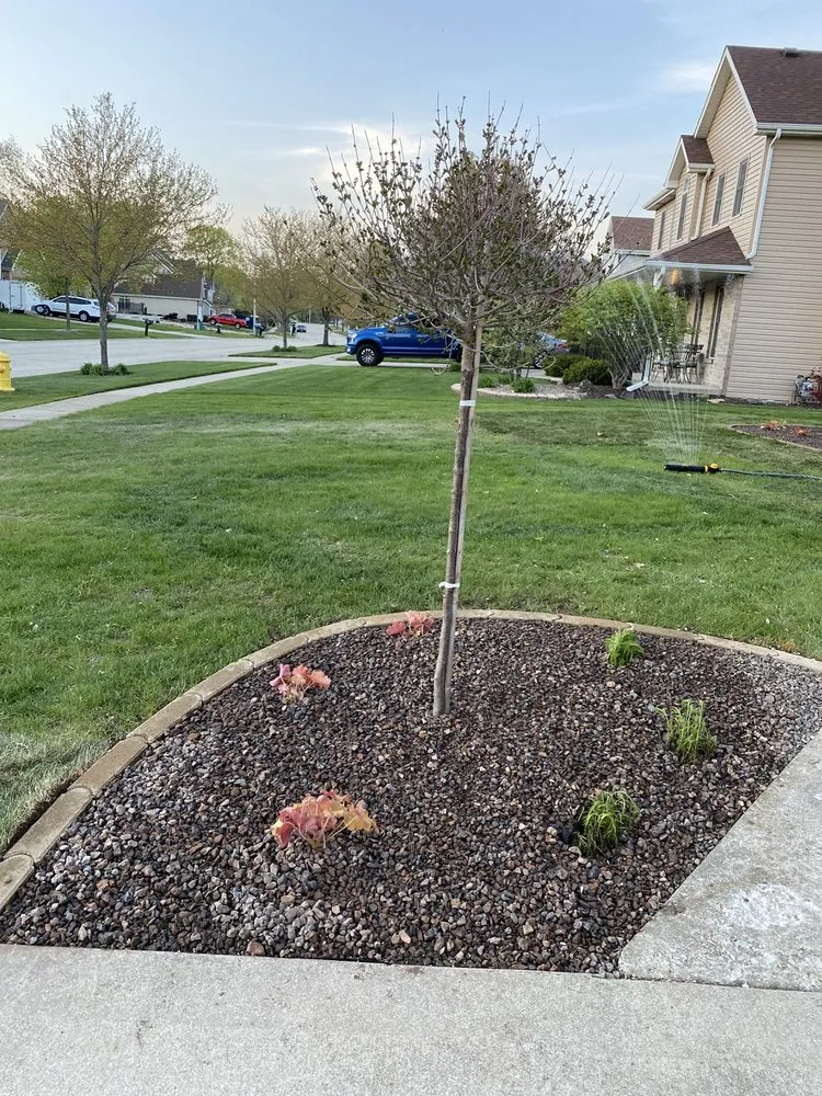 Expert residential landscaping experts serving Mokena, IL - Hook's Landscaping