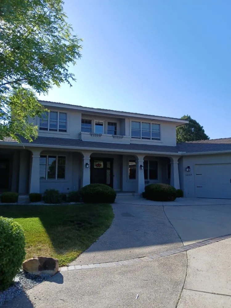 Affordable lawn mowing service in Corrales, NM - Hooley's Handyworx