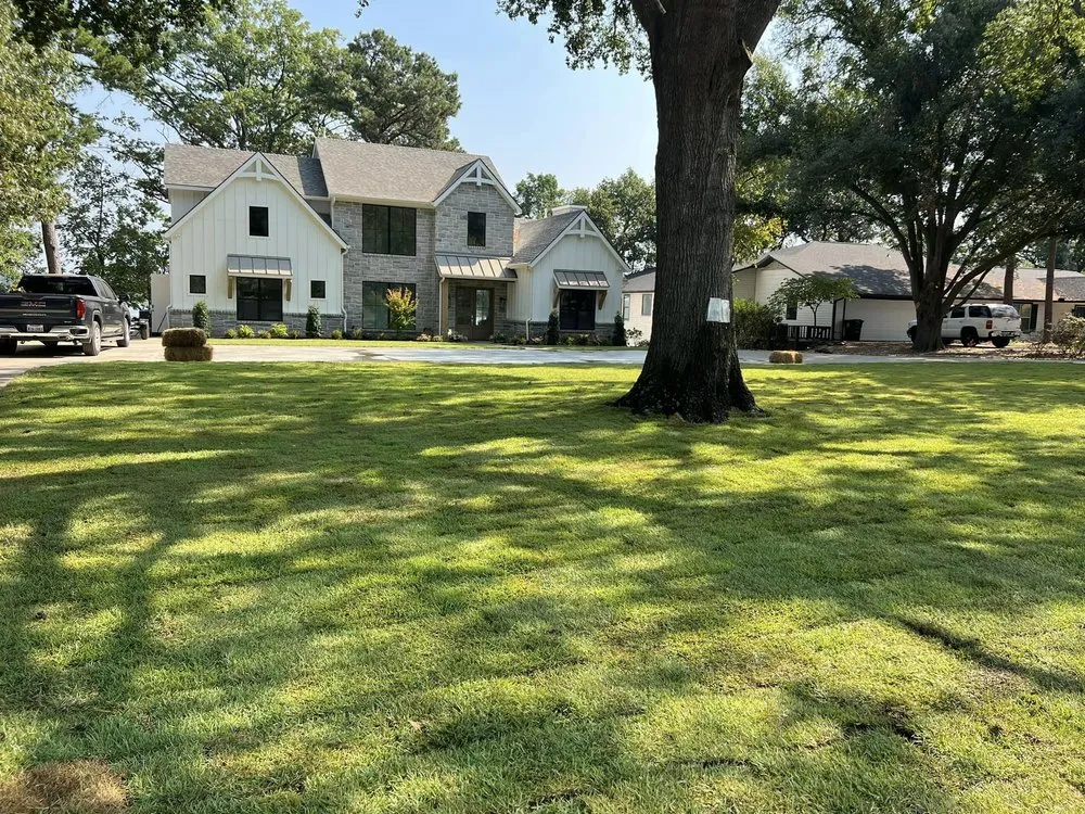 Local yard cleanup service for homes in Emory, TX by Hootens Lawn & Tree Service