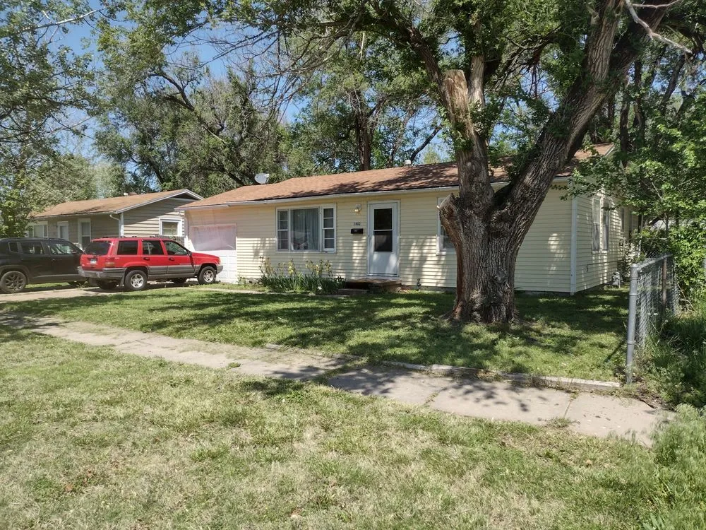 Affordable outdoor landscaping experts serving Wichita, KS - Hootman Lawn & Landscape