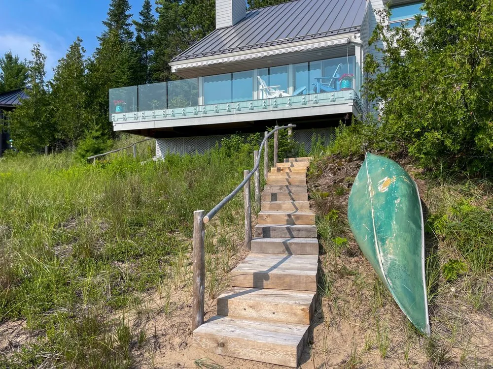 Professional outdoor landscaping experts serving Harbor Springs, MI - Hoover Landscaping