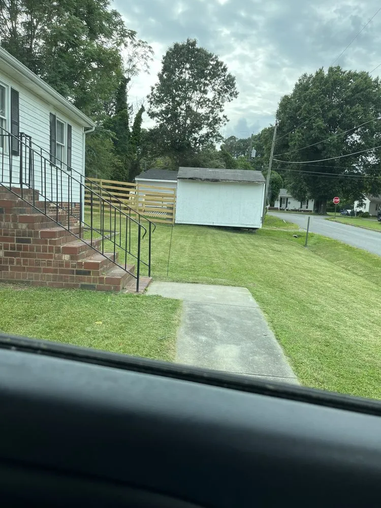 Top-rated outdoor landscaping experts serving Richmond, VA - Hoover Lawn Care