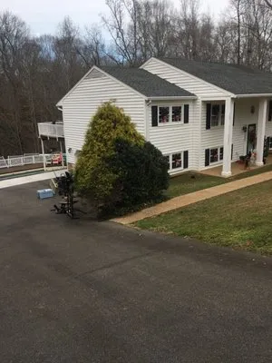 Hoover Lawn Care Logo