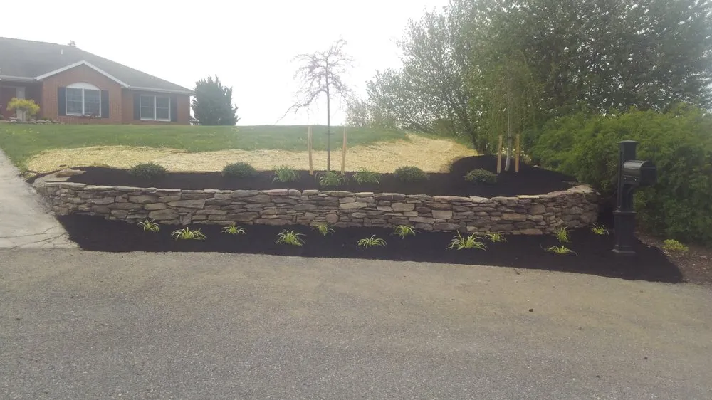 Professional landscaping services experts serving Shippensburg, PA - Hoover's Lawn Service