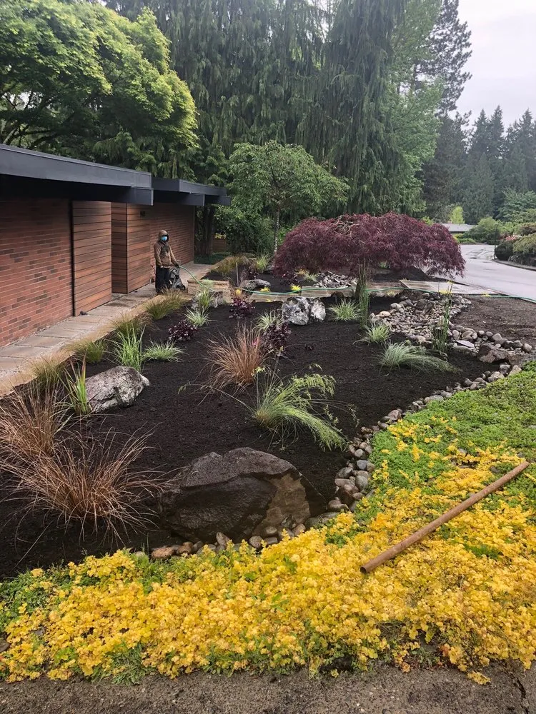 Affordable lawn mowing service near you across Seattle, WA - Hop Landscaping Services