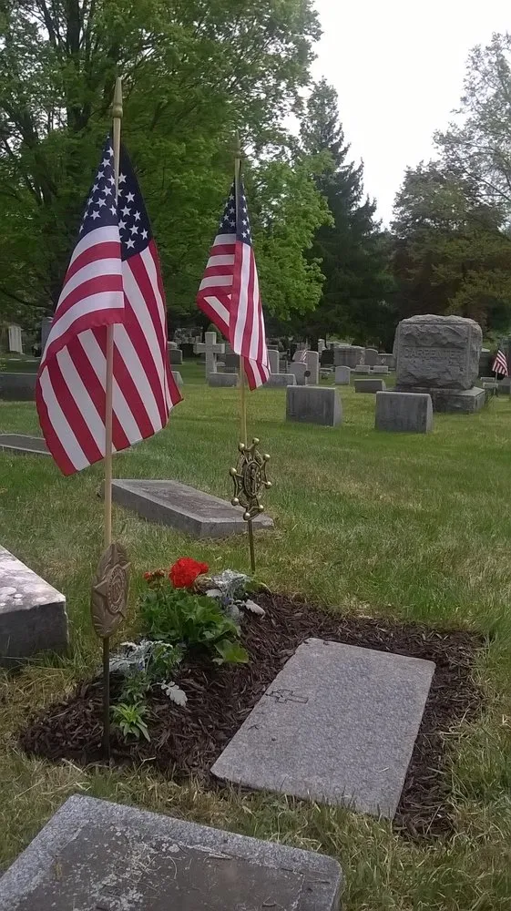 Custom lawn mowing service in West Hartford, CT by Hope Rock Gardening