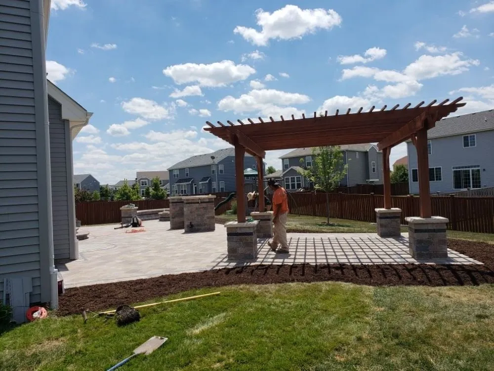 Professional garden landscaping experts serving Aurora, IL - Hope's Landscaping