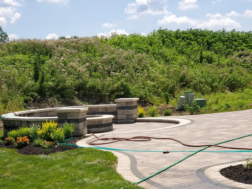 Affordable residential landscaping in Aurora, IL by Hope's Landscaping