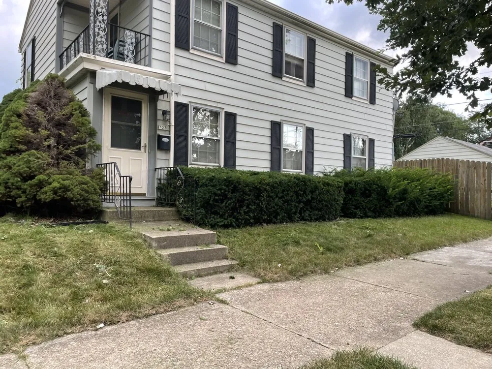 Local yard maintenance experts serving Milwaukee, WI - Hopkins Handiwork