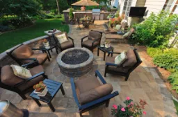 Custom garden landscaping experts serving Grandview, MO - Hopkins Hardscapes