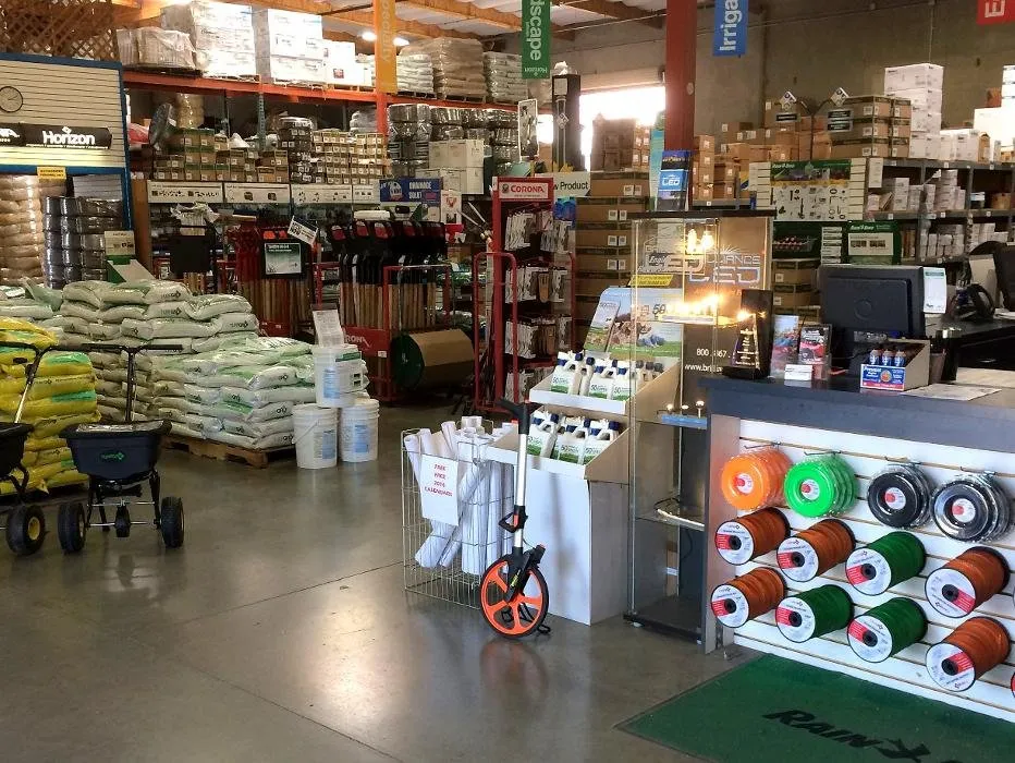 Custom landscape design in Rancho Cordova, CA - Horizon Distributors