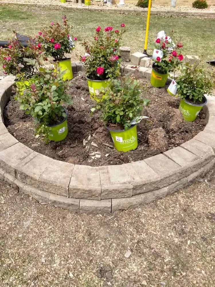 Trusted lawn care service in South Elgin, IL by Horizon Greenscape & Design