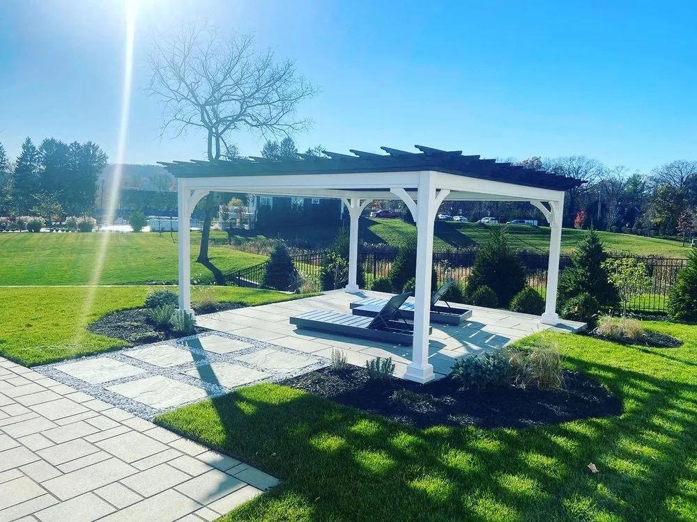 Affordable yard cleanup service for residential properties across Wyckoff, NJ - Horizon Landscape Company