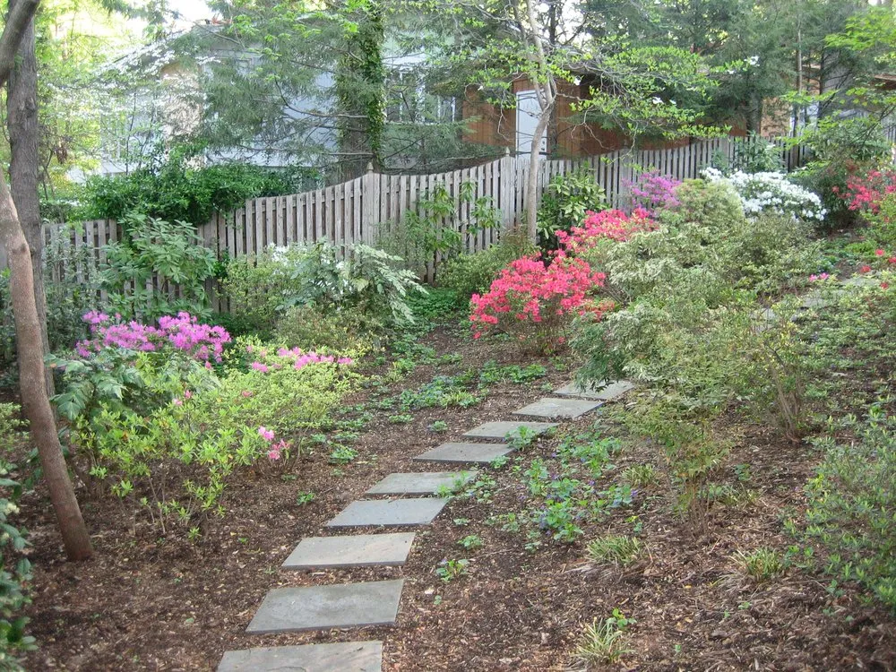 Custom lawn mowing service experts serving Spencerville, MD - Horizon Landscape