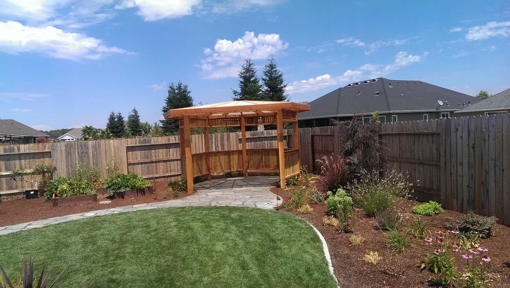 Expert yard maintenance for residential properties across Chico, CA - Horizon Landscaping