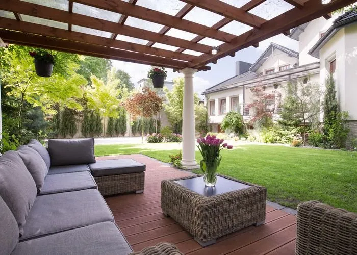 Affordable landscaping services in Cypress, TX by Horizon Lawn & Landscape