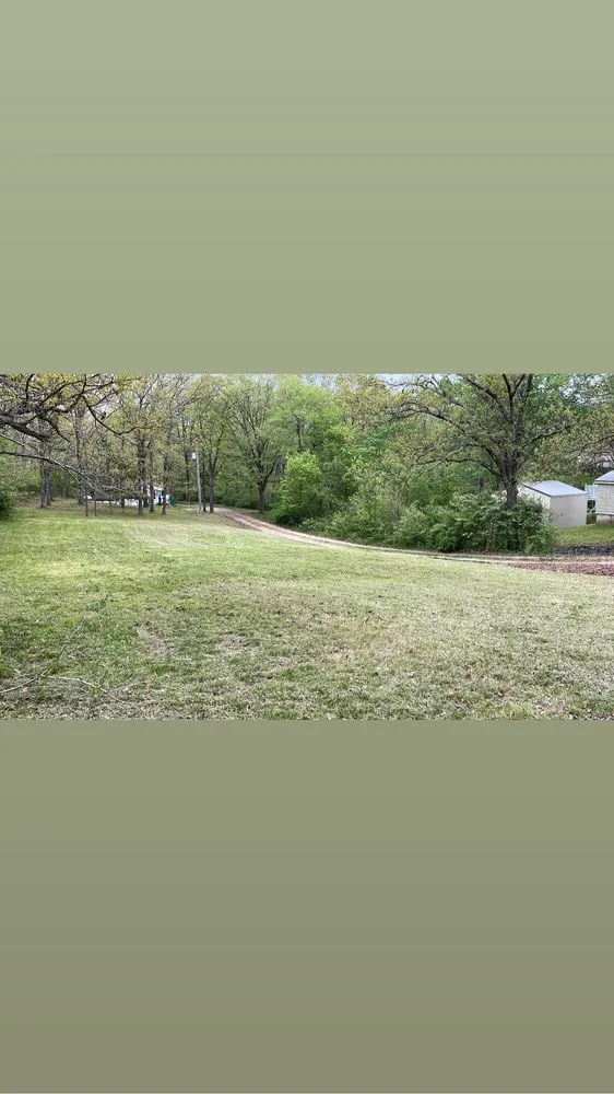 Custom residential landscaping in Cuba, MO by Horizon Lawn Care