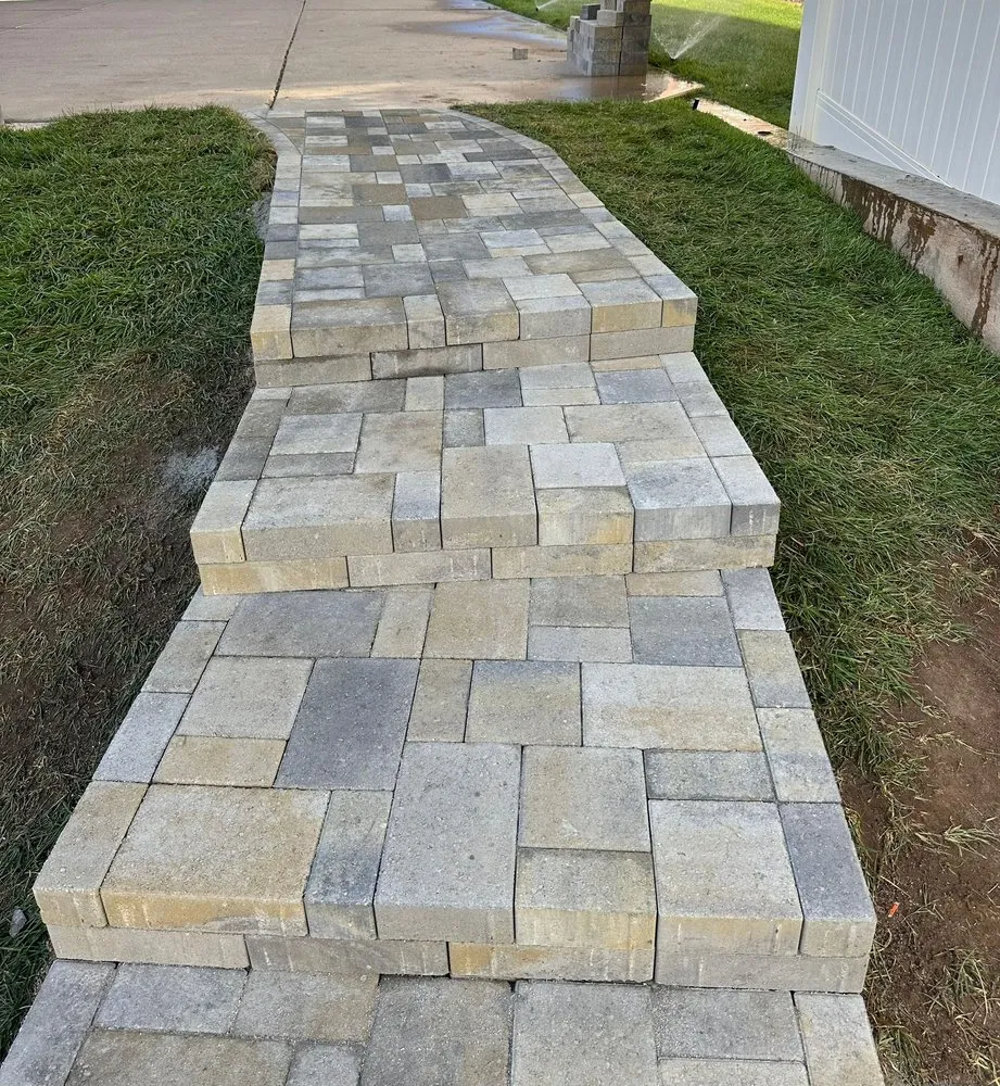 Affordable lawn care service in South Salt Lake, UT - Hormiga Landscapes