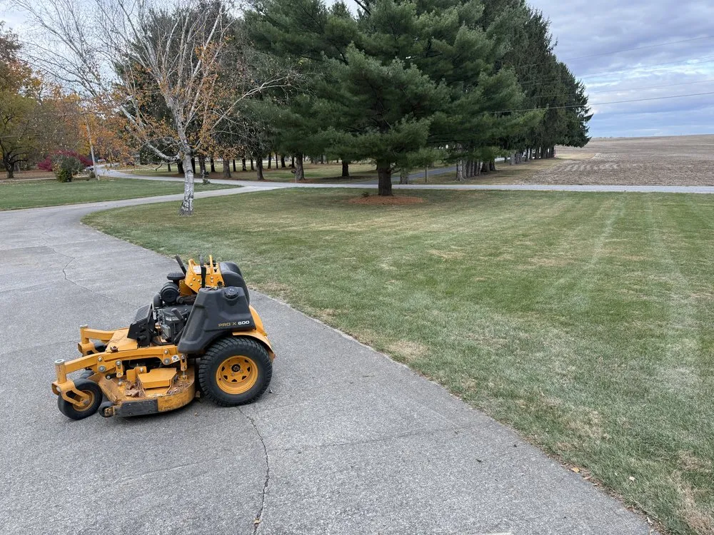 Professional garden landscaping in Rossville, IN - Hornets Mowing