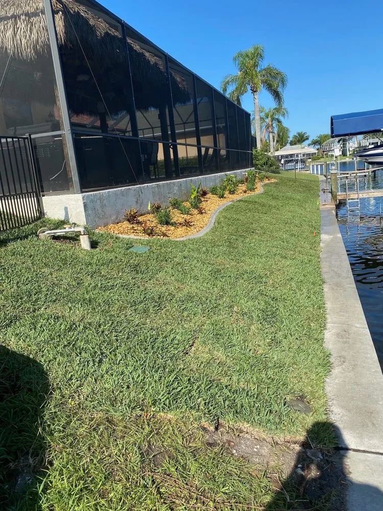 Trusted garden landscaping in Cape Coral, FL by Horseman's Landscape