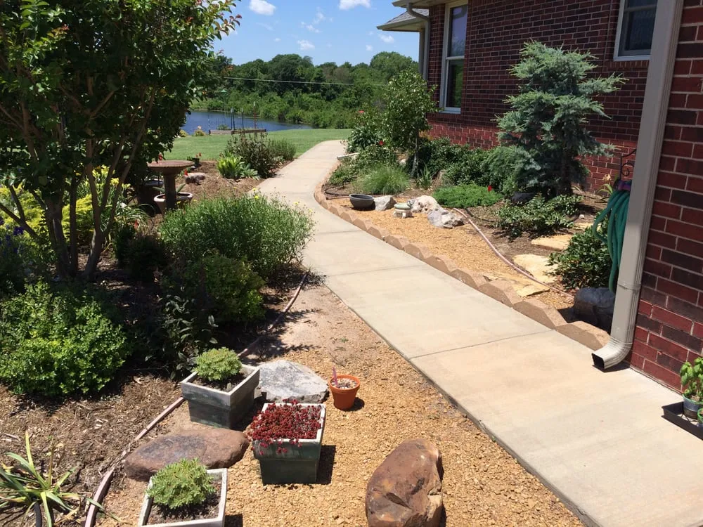 Local garden landscaping for homes across Tuttle, OK - Hortico