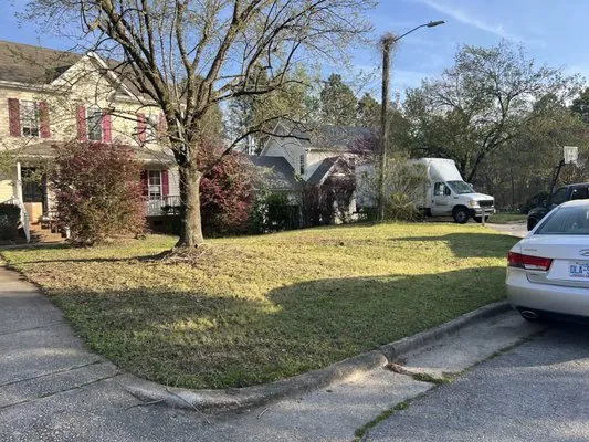 Horton’s Landscaping Logo