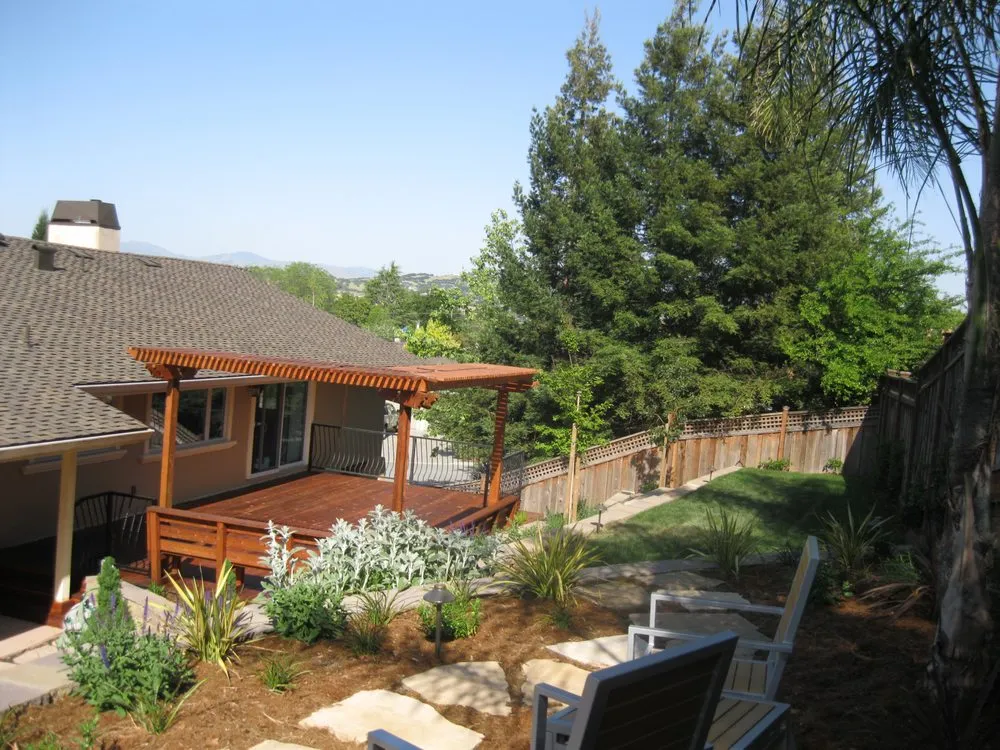 Local outdoor landscaping in Palo Alto, CA - Hortus Design Sustainable Landscapes