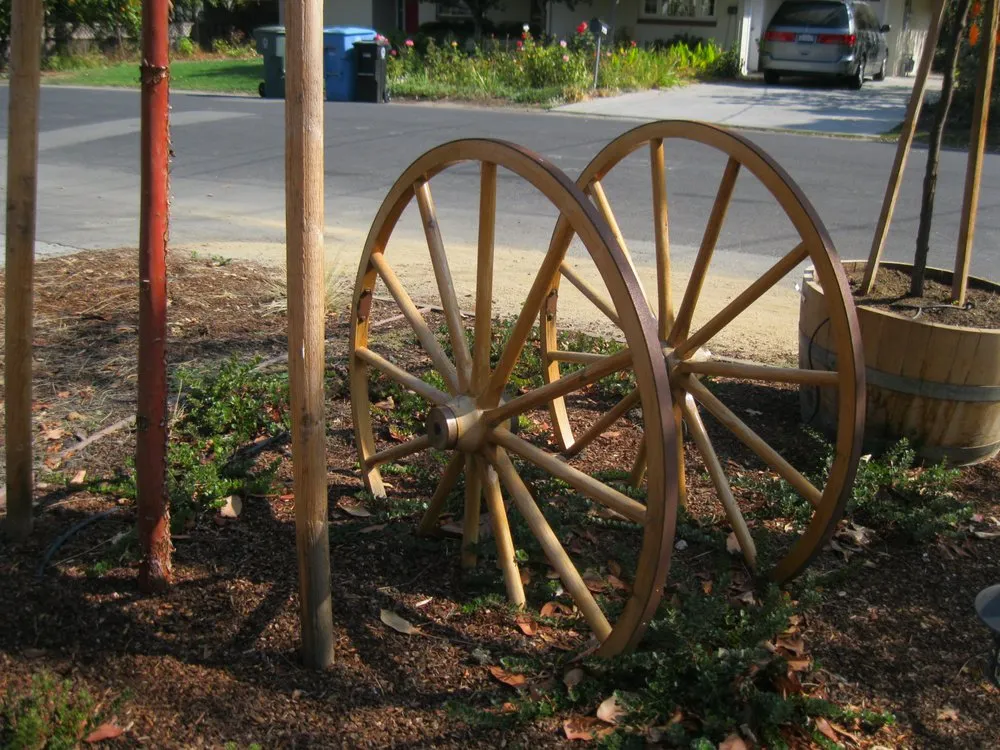 Affordable residential landscaping in Palo Alto, CA - Hortus Design Sustainable Landscapes