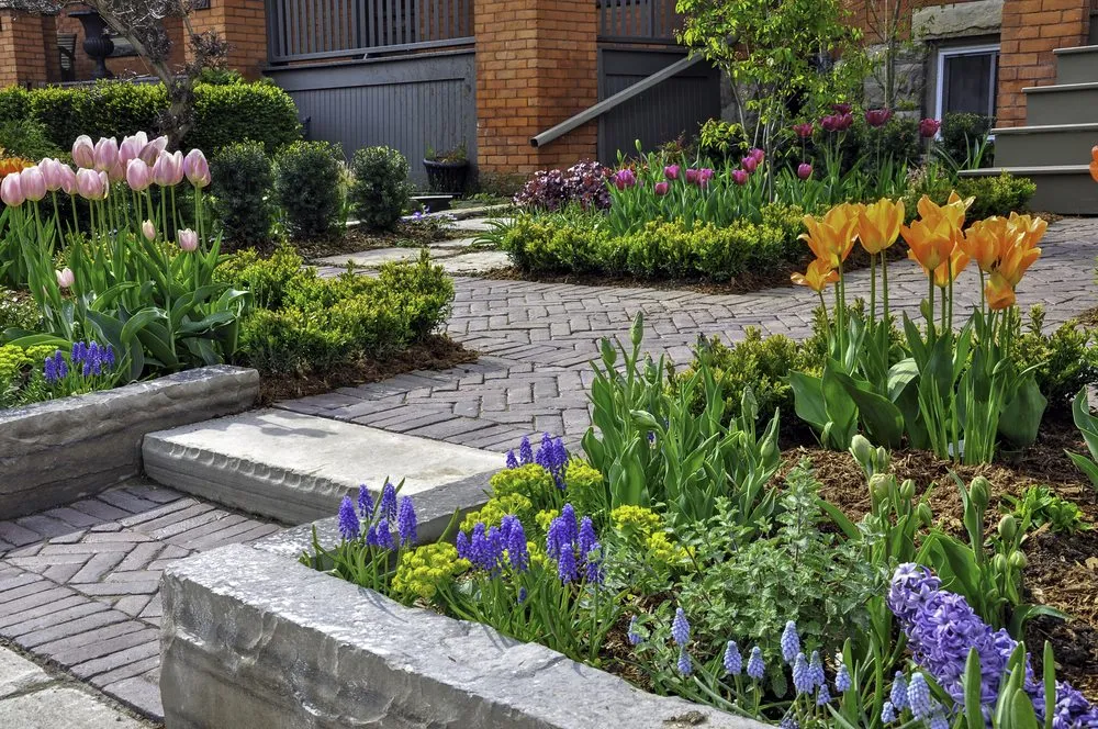 Top-rated garden landscaping experts serving Lawrence, MA - Hosanna Landscaping