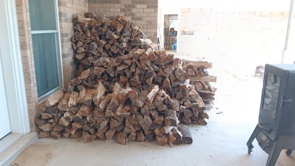 Affordable landscape design for year-round maintenance across Tyler, TX - Hoskin Honeydews