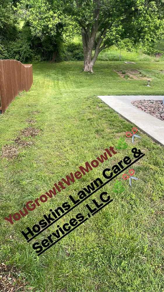 Expert lawn mowing service in Springfield, MO by Hoskins Lawn Care