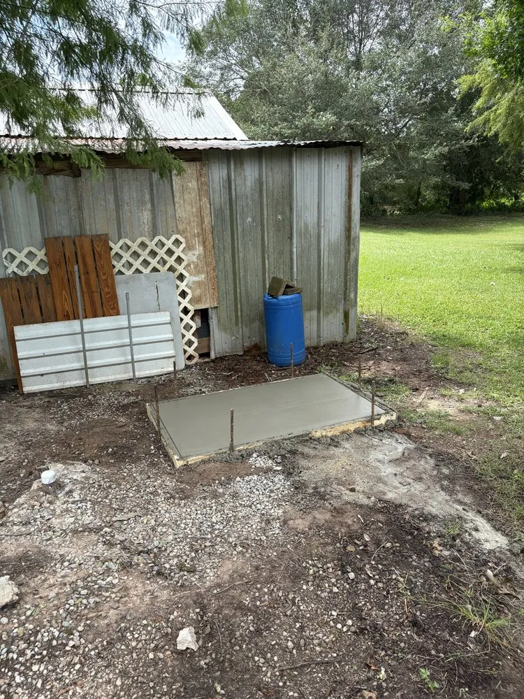 Professional yard maintenance in Carencro, LA by Hotshot Handyman & Electric