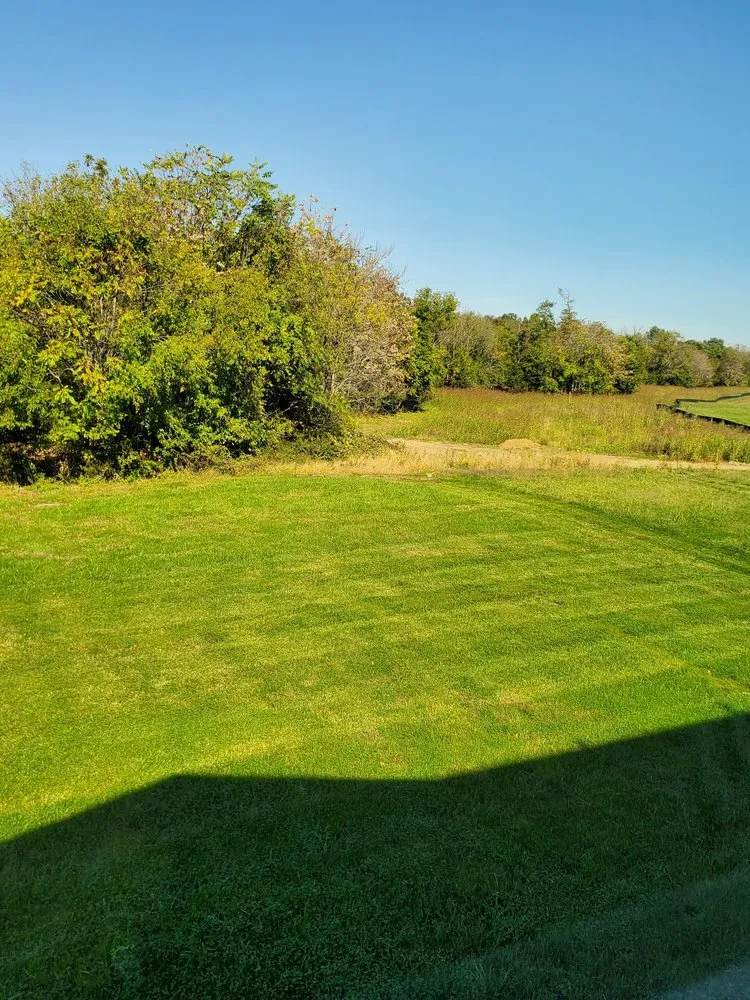 Expert yard maintenance experts serving Hagerstown, MD - Hott's Lawn Care