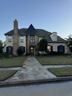 Hou Tex Outdoor Services Logo