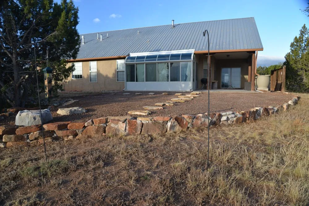 Local yard cleanup service in Cedar Crest, NM by Houghton Home Hardscape