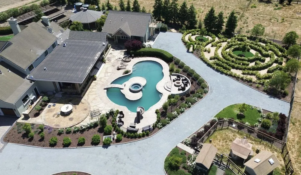 Professional landscaping services in San Martin, CA - Houle LM
