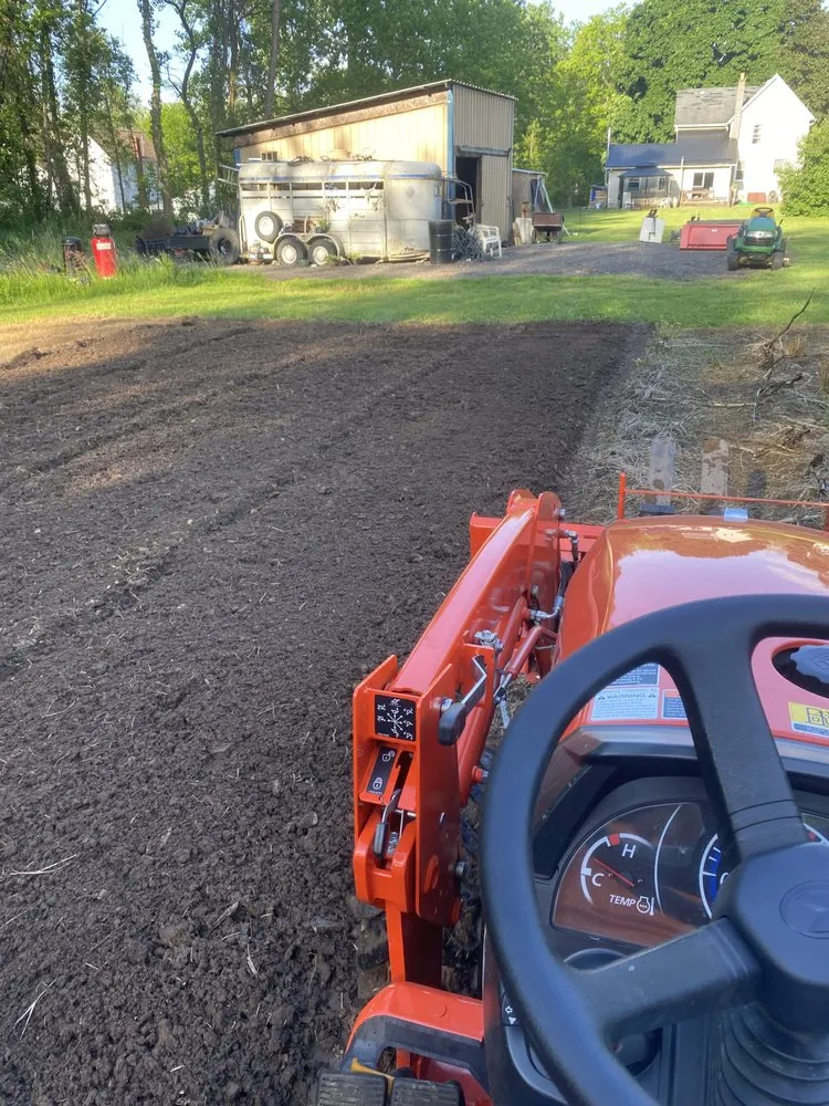 Expert lawn care service experts serving Holley, NY - Hound lawn service & landscaping