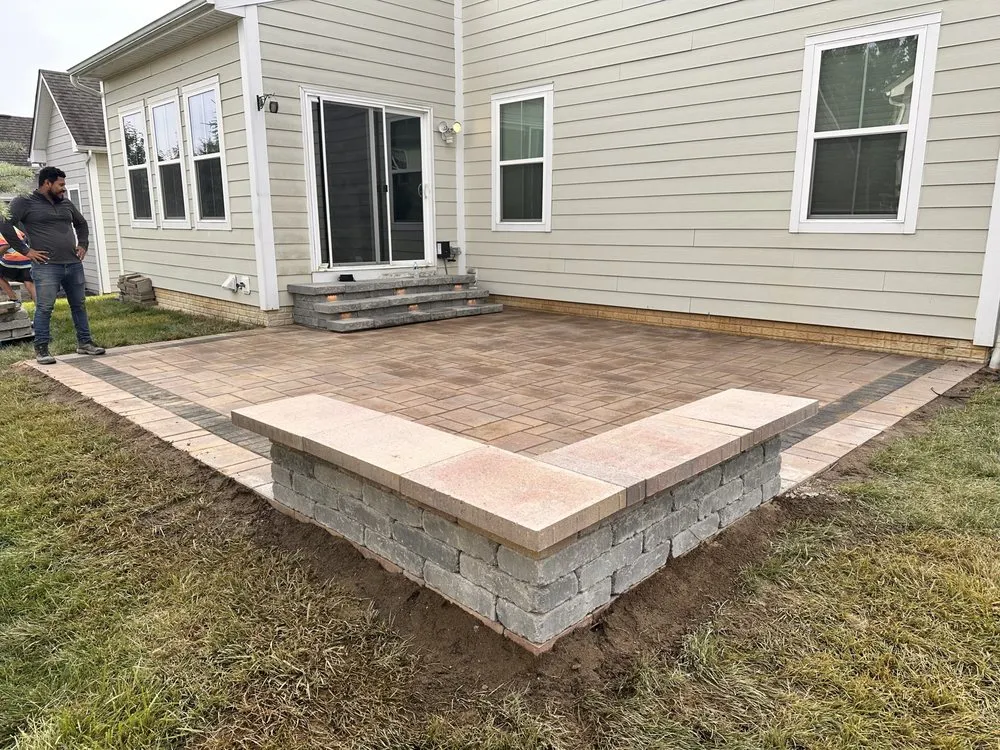 Reliable landscaping services near you across Columbus, OH - House Cleaning Morazan