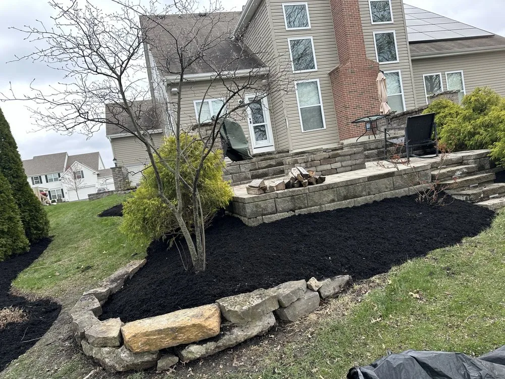 Expert landscape design for homes in Columbus, OH by House Cleaning Morazan