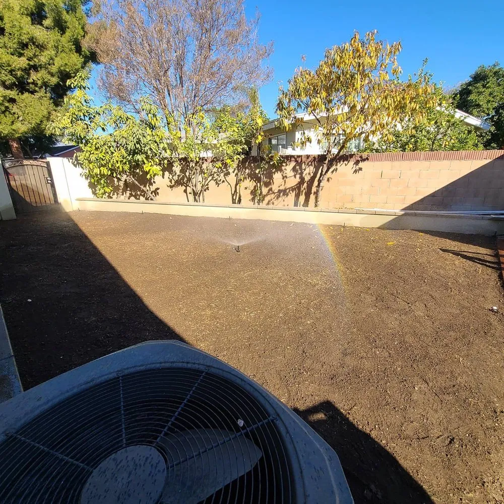 Custom lawn care service experts serving San Fernando Valley, CA - House Face